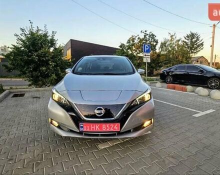 Серый Ниссан Лиф, объемом двигателя 0 л и пробегом 98 тыс. км за 14000 $, фото 3 на Automoto.ua