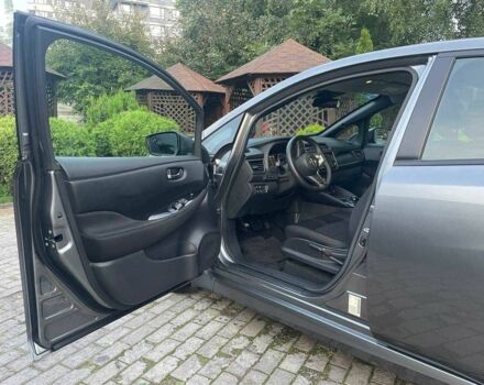 Серый Ниссан Лиф, объемом двигателя 0 л и пробегом 22 тыс. км за 21500 $, фото 5 на Automoto.ua