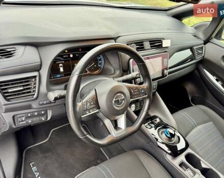 Серый Ниссан Лиф, объемом двигателя 0 л и пробегом 28 тыс. км за 19300 $, фото 26 на Automoto.ua