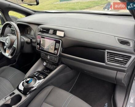 Серый Ниссан Лиф, объемом двигателя 0 л и пробегом 28 тыс. км за 19300 $, фото 25 на Automoto.ua