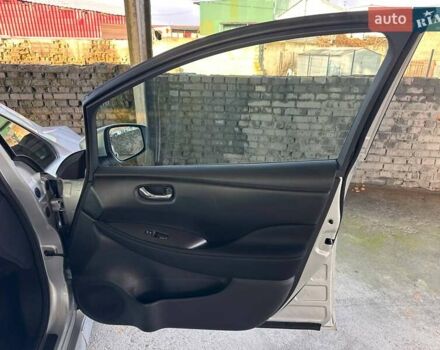 Сірий Ніссан Ліф, об'ємом двигуна 0 л та пробігом 36 тис. км за 16799 $, фото 47 на Automoto.ua