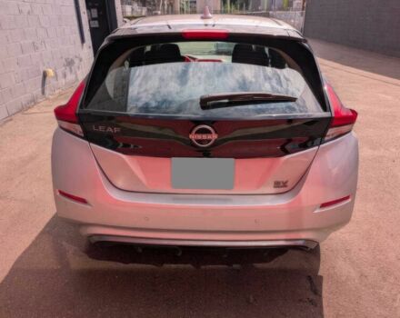 Серый Ниссан Лиф, объемом двигателя 0 л и пробегом 19 тыс. км за 11600 $, фото 5 на Automoto.ua