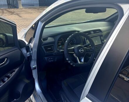 Серый Ниссан Лиф, объемом двигателя 0 л и пробегом 1000 тыс. км за 21999 $, фото 7 на Automoto.ua