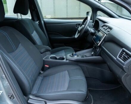 Серый Ниссан Лиф, объемом двигателя 0 л и пробегом 20 тыс. км за 8000 $, фото 7 на Automoto.ua