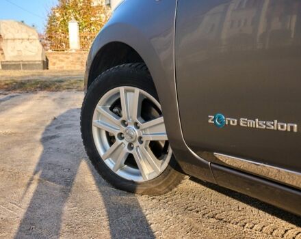 Сірий Ніссан Ліф, об'ємом двигуна 0 л та пробігом 192 тис. км за 7000 $, фото 10 на Automoto.ua