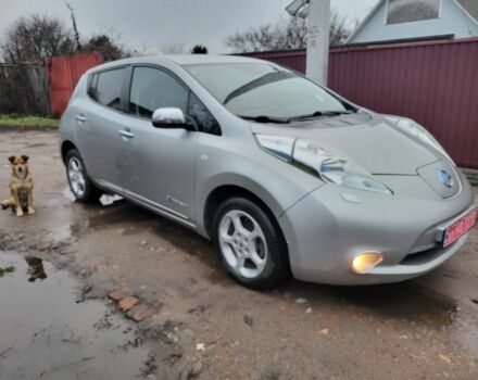 Сірий Ніссан Ліф, об'ємом двигуна 0 л та пробігом 148 тис. км за 5900 $, фото 1 на Automoto.ua