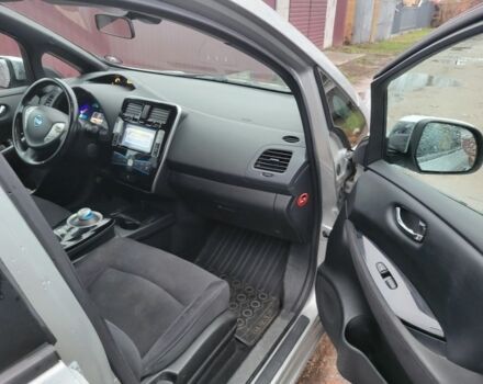 Сірий Ніссан Ліф, об'ємом двигуна 0 л та пробігом 148 тис. км за 5900 $, фото 5 на Automoto.ua