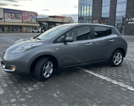 Серый Ниссан Лиф, объемом двигателя 0 л и пробегом 90 тыс. км за 6900 $, фото 4 на Automoto.ua