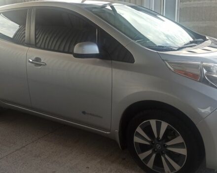 Серый Ниссан Лиф, объемом двигателя 0 л и пробегом 142 тыс. км за 7400 $, фото 3 на Automoto.ua