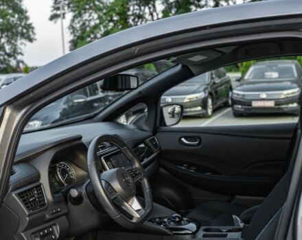Серый Ниссан Лиф, об'ємом двигуна 0 л та пробігом 39 тис. км за 14000 $, фото 6 на Automoto.ua