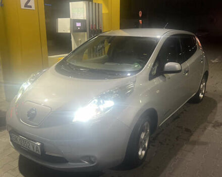 Серый Ниссан Лиф, объемом двигателя 0 л и пробегом 133 тыс. км за 4500 $, фото 1 на Automoto.ua