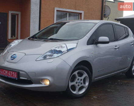 Сірий Ніссан Ліф, об'ємом двигуна 0 л та пробігом 75 тис. км за 4555 $, фото 1 на Automoto.ua