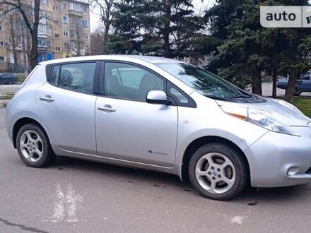 Ниссан Лиф 2011 в Кривом Роге на Automoto.ua Серый Ниссан Лиф, объемом двигателя 0 л и пробегом 144 тыс. км за 7000 $, фото 1 на Automoto.ua