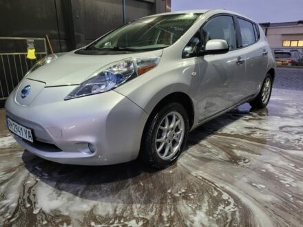 Серый Ниссан Лиф, объемом двигателя 0 л и пробегом 135 тыс. км за 3750 $, фото 1 на Automoto.ua