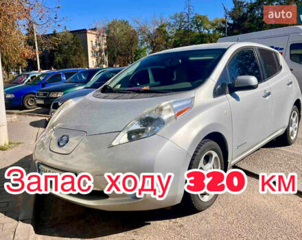 Серый Ниссан Лиф, объемом двигателя 0 л и пробегом 120 тыс. км за 10300 $, фото 1 на Automoto.ua