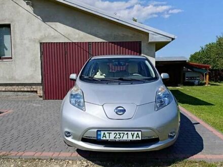 Серый Ниссан Лиф, объемом двигателя 0 л и пробегом 98 тыс. км за 5150 $, фото 1 на Automoto.ua