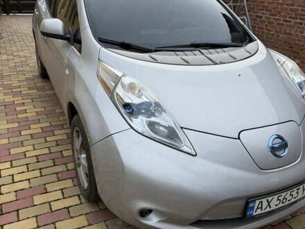 Сірий Ніссан Ліф, об'ємом двигуна 0 л та пробігом 121 тис. км за 4600 $, фото 1 на Automoto.ua