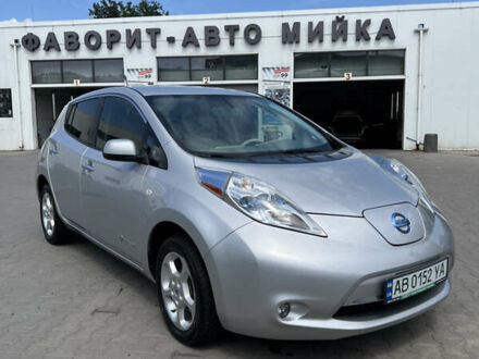 Сірий Ніссан Ліф, об'ємом двигуна 0 л та пробігом 99 тис. км за 9600 $, фото 1 на Automoto.ua