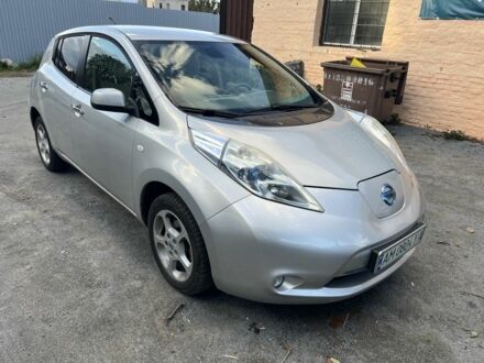 Ниссан Лиф 2011 в Житомире на Automoto.ua Серый Ниссан Лиф, объемом двигателя 0 л и пробегом 144 тыс. км за 3950 $, фото 1 на Automoto.ua