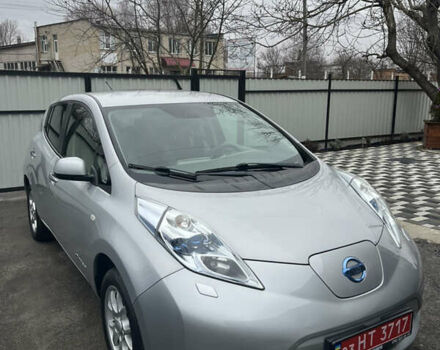 Серый Ниссан Лиф, объемом двигателя 0 л и пробегом 170 тыс. км за 5300 $, фото 1 на Automoto.ua