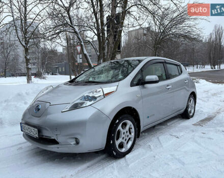 Сірий Ніссан Ліф, об'ємом двигуна 0 л та пробігом 120 тис. км за 4500 $, фото 1 на Automoto.ua