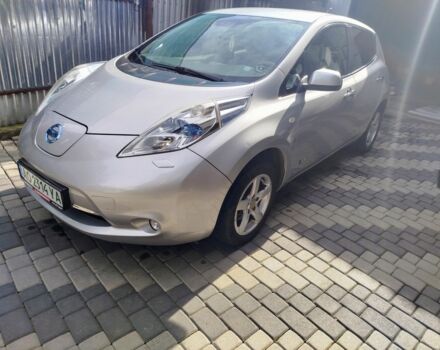 Серый Ниссан Лиф, объемом двигателя 0 л и пробегом 117 тыс. км за 4900 $, фото 1 на Automoto.ua