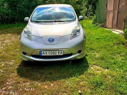 Серый Ниссан Лиф, объемом двигателя 0 л и пробегом 102 тыс. км за 9700 $, фото 1 на Automoto.ua