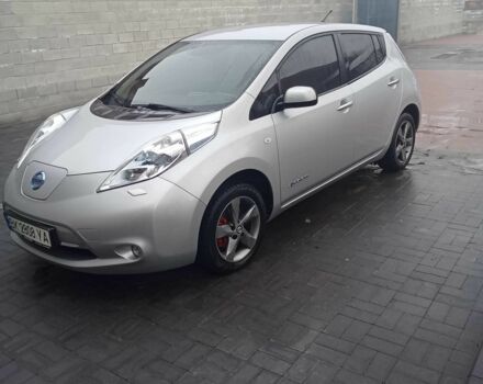 Серый Ниссан Лиф, объемом двигателя 0 л и пробегом 130 тыс. км за 4400 $, фото 1 на Automoto.ua