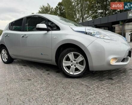 Сірий Ніссан Ліф, об'ємом двигуна 0 л та пробігом 156 тис. км за 4350 $, фото 1 на Automoto.ua