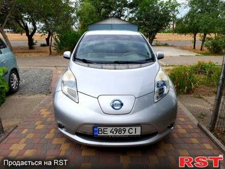 Серый Ниссан Лиф, объемом двигателя 0 л и пробегом 170 тыс. км за 6300 $, фото 1 на Automoto.ua