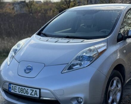 Сірий Ніссан Ліф, об'ємом двигуна 0 л та пробігом 115 тис. км за 5100 $, фото 1 на Automoto.ua