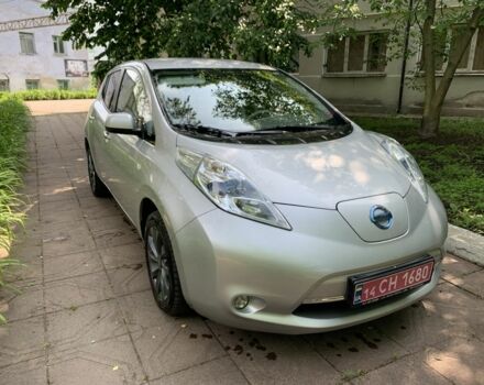 Сірий Ніссан Ліф, об'ємом двигуна 0 л та пробігом 130 тис. км за 3850 $, фото 1 на Automoto.ua