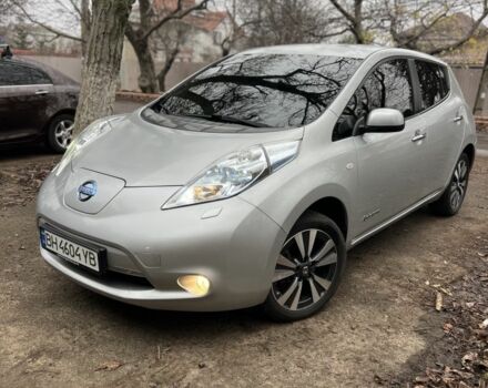 Сірий Ніссан Ліф, об'ємом двигуна 0 л та пробігом 144 тис. км за 4850 $, фото 1 на Automoto.ua