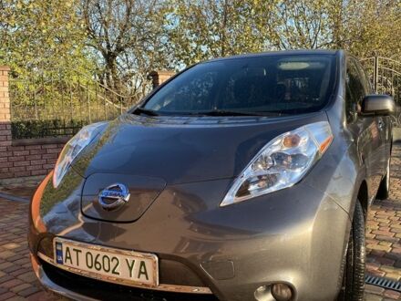 Сірий Ніссан Ліф, об'ємом двигуна 0 л та пробігом 120 тис. км за 7500 $, фото 1 на Automoto.ua
