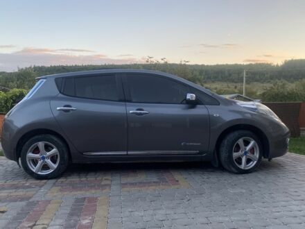 Сірий Ніссан Ліф, об'ємом двигуна 0 л та пробігом 158 тис. км за 5950 $, фото 1 на Automoto.ua