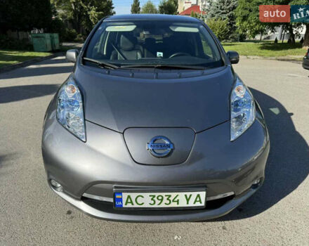 Сірий Ніссан Ліф, об'ємом двигуна 0 л та пробігом 115 тис. км за 7500 $, фото 1 на Automoto.ua