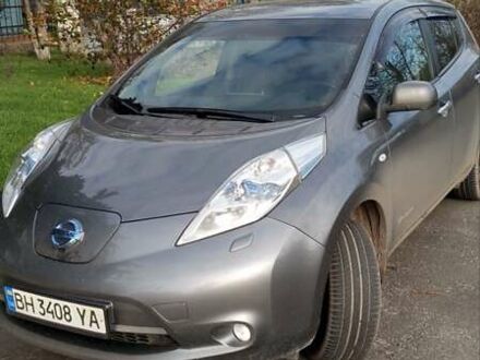 Серый Ниссан Лиф, объемом двигателя 0 л и пробегом 172 тыс. км за 6500 $, фото 1 на Automoto.ua