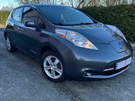 Серый Ниссан Лиф, объемом двигателя 0 л и пробегом 118 тыс. км за 4500 $, фото 1 на Automoto.ua