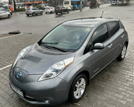 Серый Ниссан Лиф, объемом двигателя 0 л и пробегом 96 тыс. км за 8000 $, фото 1 на Automoto.ua