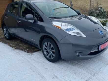 Сірий Ніссан Ліф, об'ємом двигуна 0 л та пробігом 107 тис. км за 5650 $, фото 1 на Automoto.ua