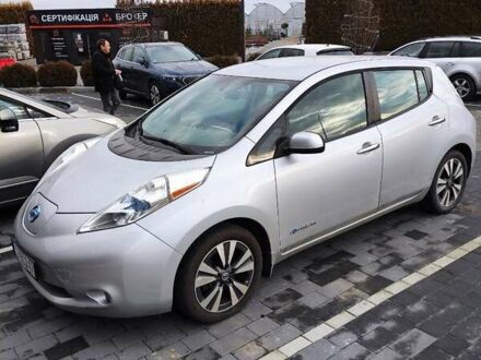 Серый Ниссан Лиф, объемом двигателя 0 л и пробегом 116 тыс. км за 4500 $, фото 1 на Automoto.ua