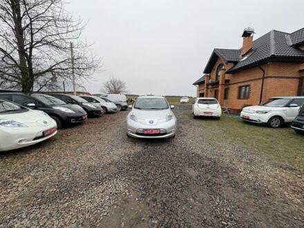 Серый Ниссан Лиф, объемом двигателя 0 л и пробегом 57 тыс. км за 6200 $, фото 1 на Automoto.ua