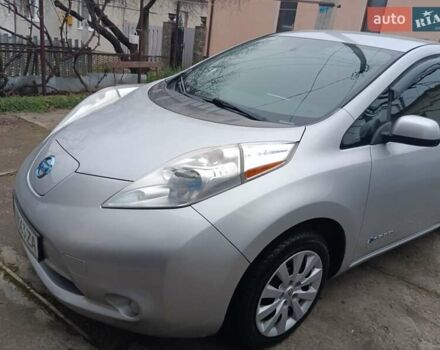 Серый Ниссан Лиф, объемом двигателя 0 л и пробегом 157 тыс. км за 5100 $, фото 1 на Automoto.ua