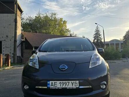 Серый Ниссан Лиф, объемом двигателя 0 л и пробегом 118 тыс. км за 7000 $, фото 1 на Automoto.ua