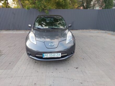 Серый Ниссан Лиф, объемом двигателя 0 л и пробегом 155 тыс. км за 5800 $, фото 1 на Automoto.ua