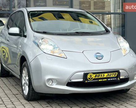 Сірий Ніссан Ліф, об'ємом двигуна 0 л та пробігом 100 тис. км за 6000 $, фото 1 на Automoto.ua