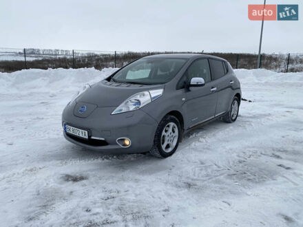 Сірий Ніссан Ліф, об'ємом двигуна 0 л та пробігом 149 тис. км за 6999 $, фото 1 на Automoto.ua