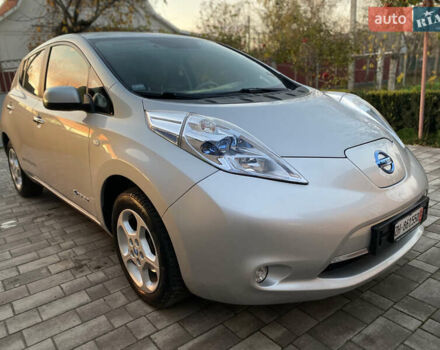 Серый Ниссан Лиф, объемом двигателя 0 л и пробегом 70 тыс. км за 4590 $, фото 1 на Automoto.ua