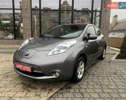 Серый Ниссан Лиф, объемом двигателя 0 л и пробегом 125 тыс. км за 6199 $, фото 1 на Automoto.ua