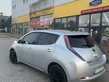 Ніссан Ліф 2014 у Галиче на Automoto.ua Сірий Ніссан Ліф, об'ємом двигуна 0 л та пробігом 310 тис. км за 4700 $, фото 1 на Automoto.ua